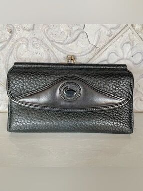 Dooney & Bourke- Pebbled Leather Tri-Fold Wallet with Kiss Lock